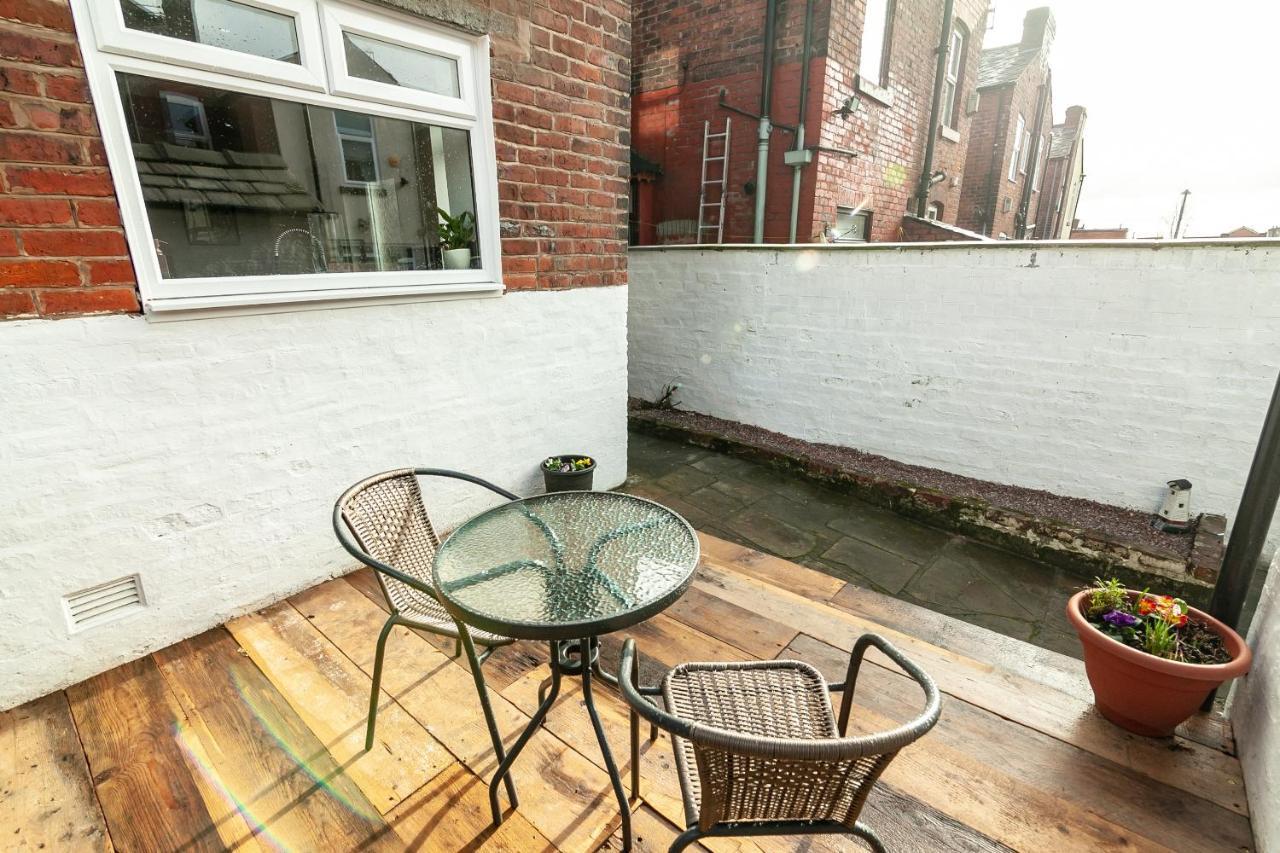 Park House - Large 3 Bedroom Victorian House, 10 Mins From Casa de Férias Manchester