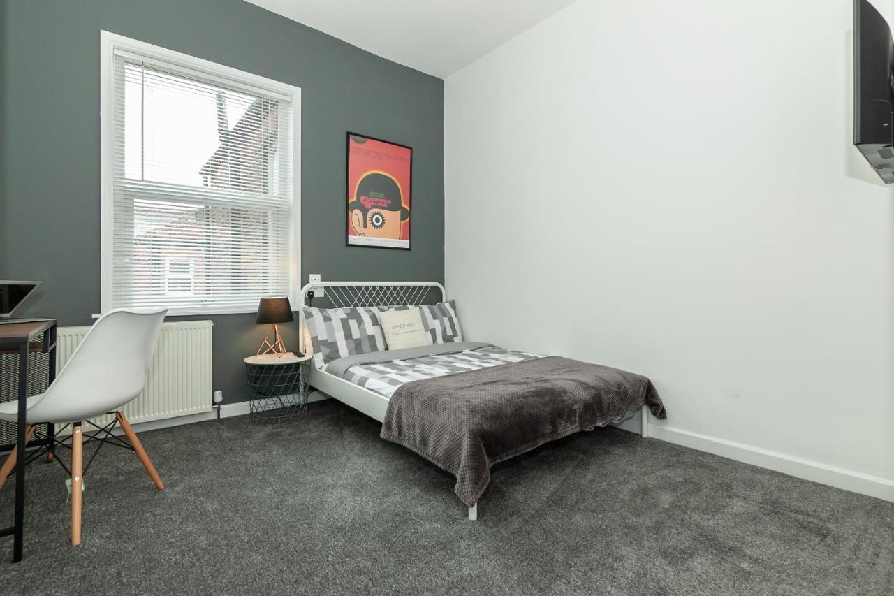 Casa de Férias Park House - Large 3 Bedroom Victorian House, 10 Mins From Manchester
