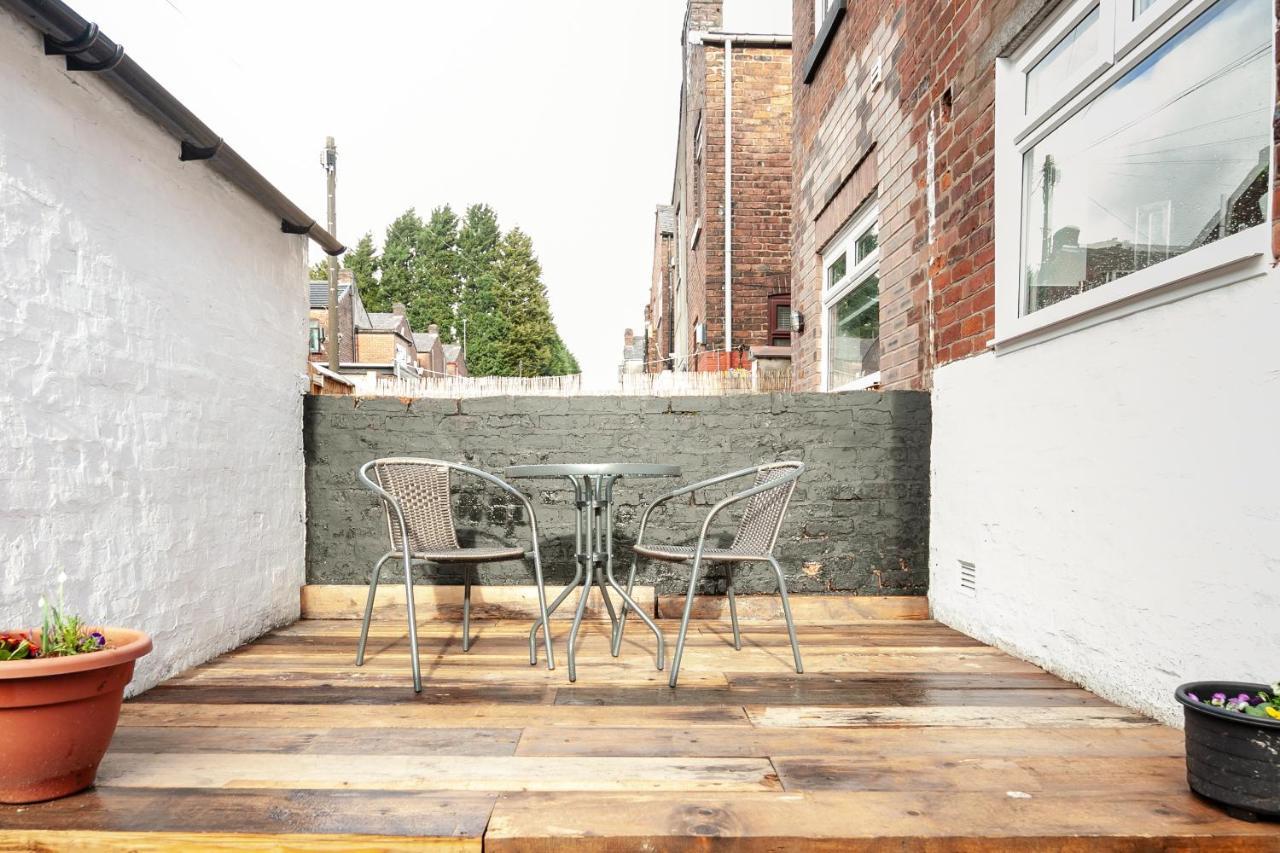 Park House - Large 3 Bedroom Victorian House, 10 Mins From Casa de Férias